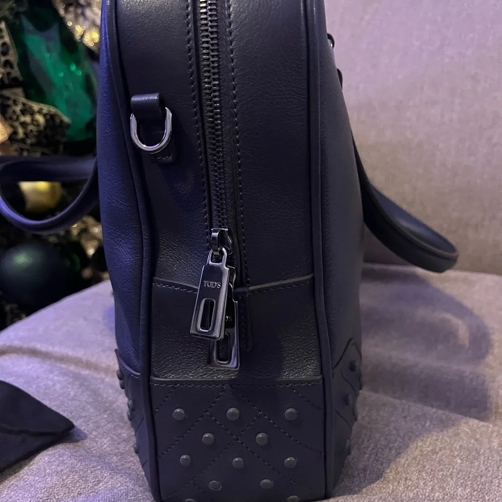 Tods elegant dark